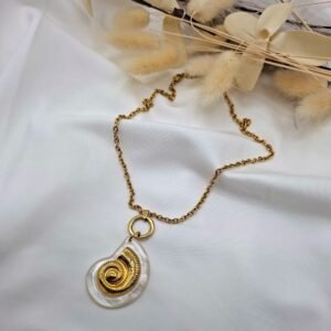 PEARLSHELL MEDALLION